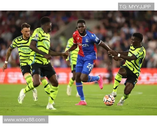 水晶宫足球队的辉煌历史与未来展望:从英超赛场到全球球迷心中 水晶宫足球队的辉煌历史与未来展望:从英超赛场到全球球迷心中