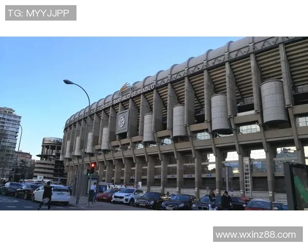 马德里足球场的魅力探秘与周边文化体验之旅 马德里足球场的魅力探秘与周边文化体验之旅